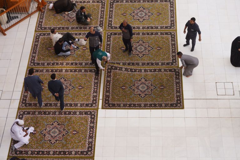Holy Shrine Courtyard Carpets