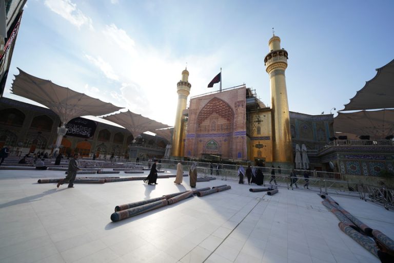 Holy Shrine Courtyard Carpets