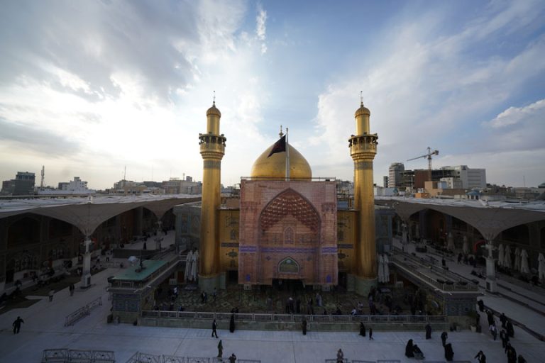 Holy Shrine Courtyard Carpets