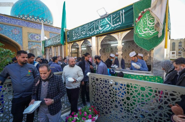 Thousands of Cake Portions to Pilgrims